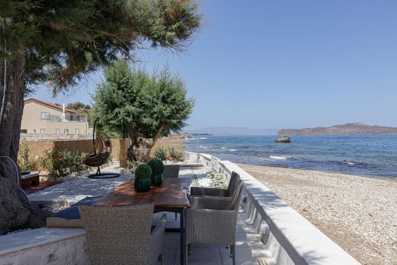 Villa Seashell -Wonderful Newly Renovated Villa On The Beach Galatás Exterior photo
