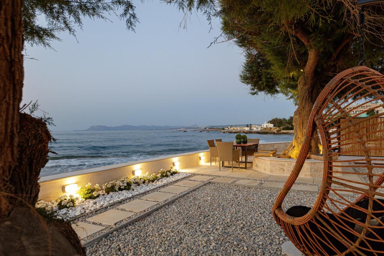 Villa Seashell -Wonderful Newly Renovated Villa On The Beach Galatás Exterior photo