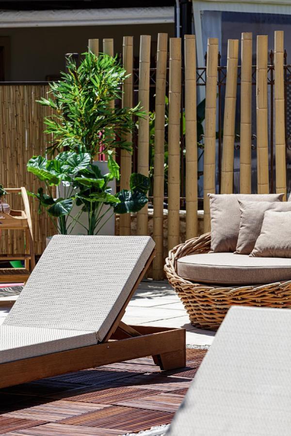 Villa Seashell -Wonderful Newly Renovated Villa On The Beach Galatás Exterior photo