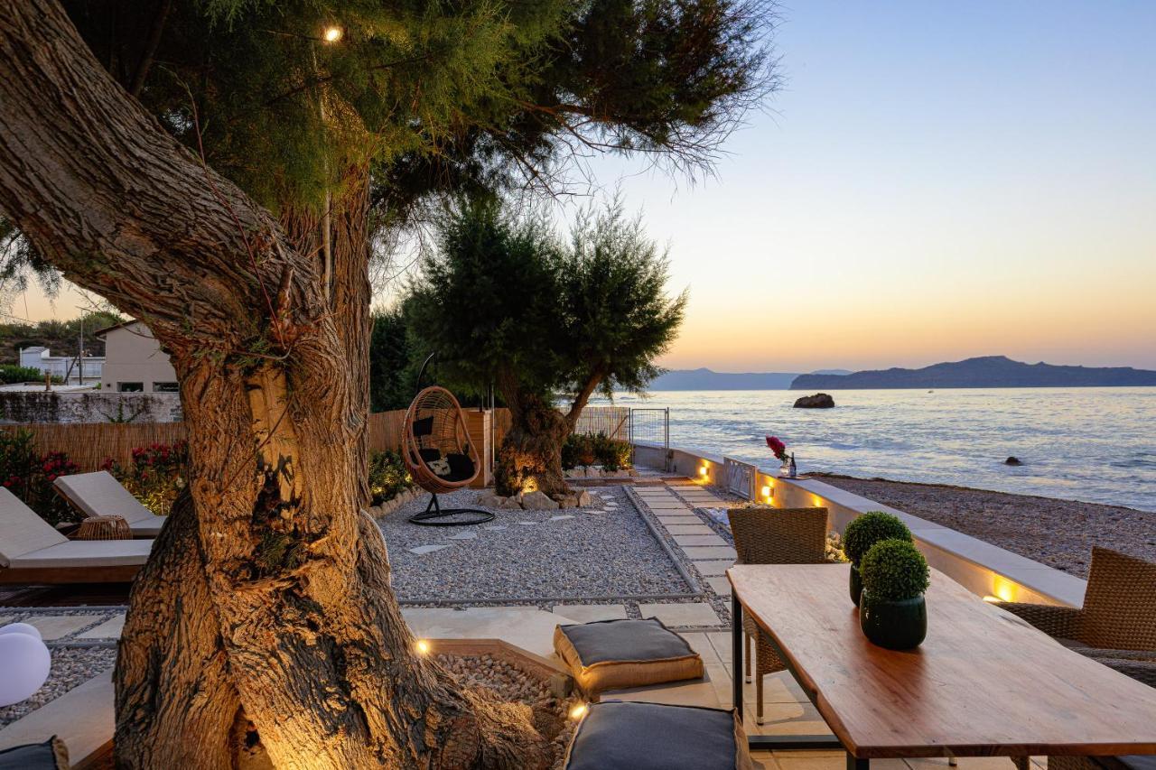 Villa Seashell -Wonderful Newly Renovated Villa On The Beach Galatás Exterior photo